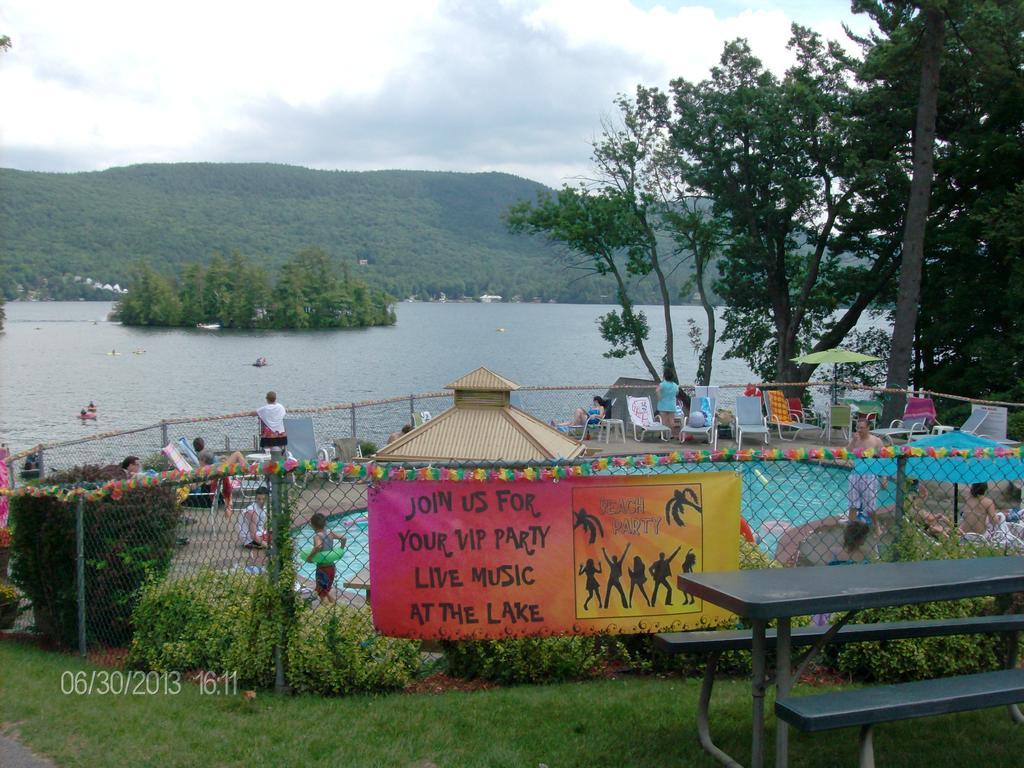 Boulders Resort Lake George Exterior photo