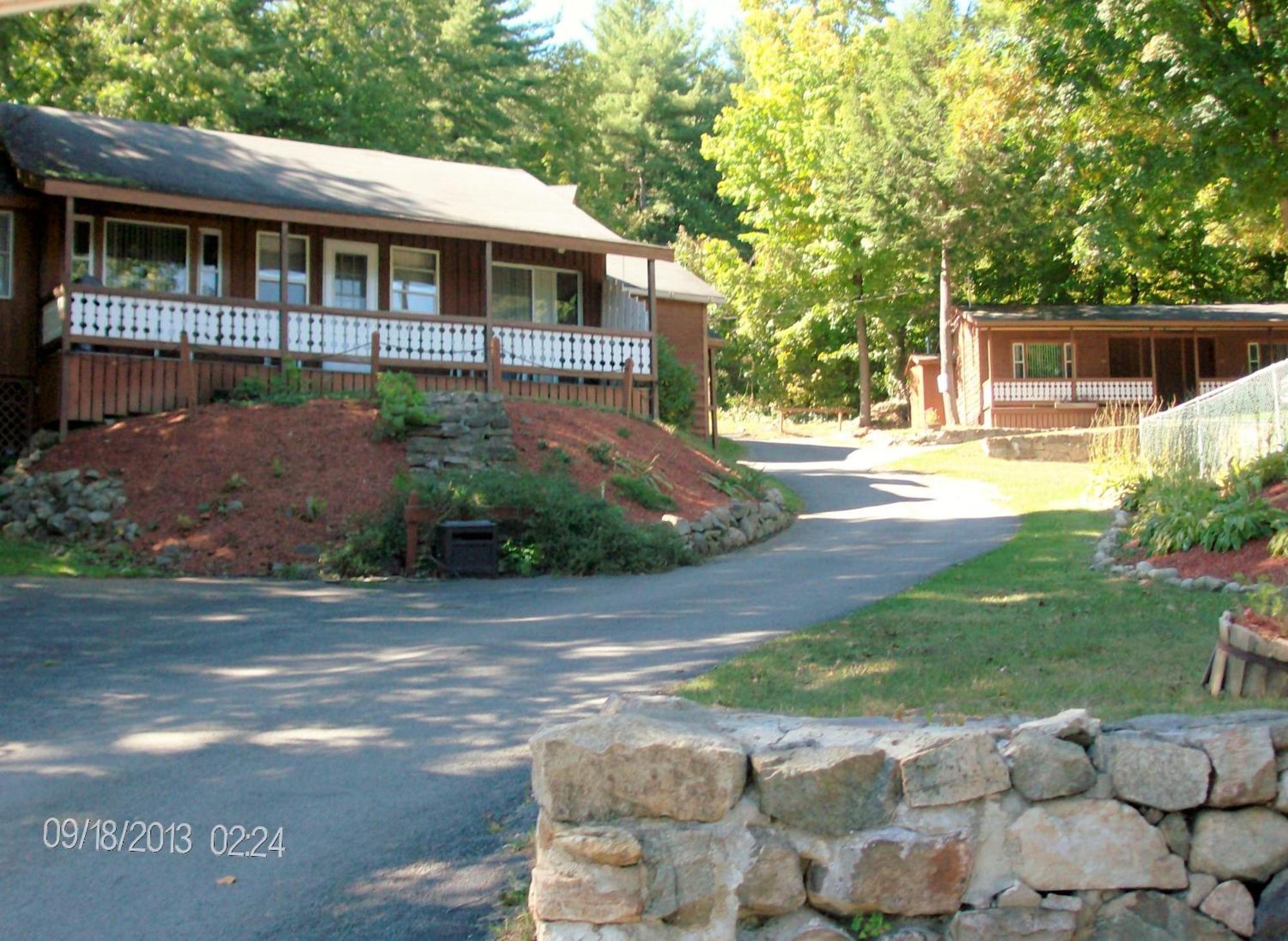 Boulders Resort Lake George Exterior photo